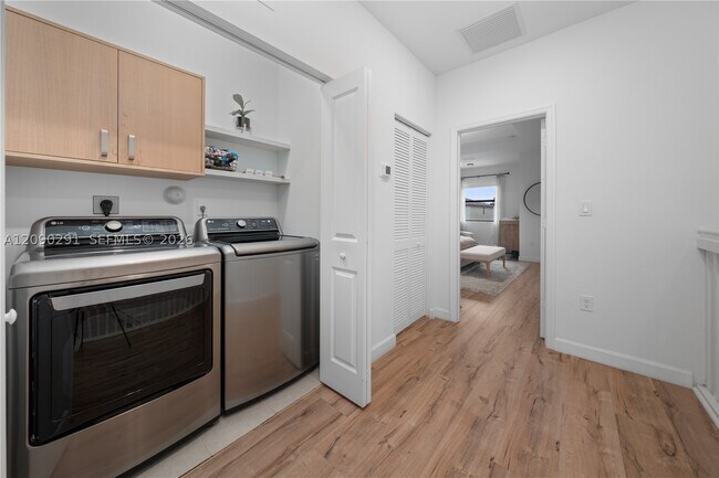 Building Photo - 25511 SW 108th Ct