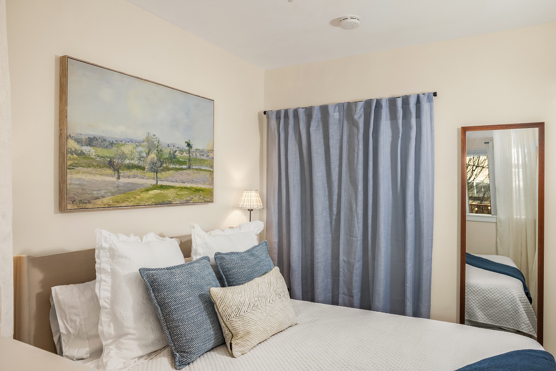 Building Photo - 5650 24th Ave NW