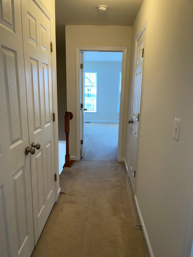 Building Photo - 15592 John Diskin Cir