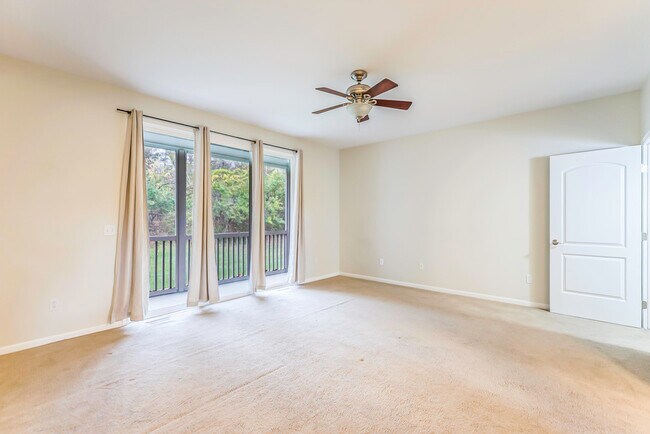 Building Photo - 2962 Hunley Dr