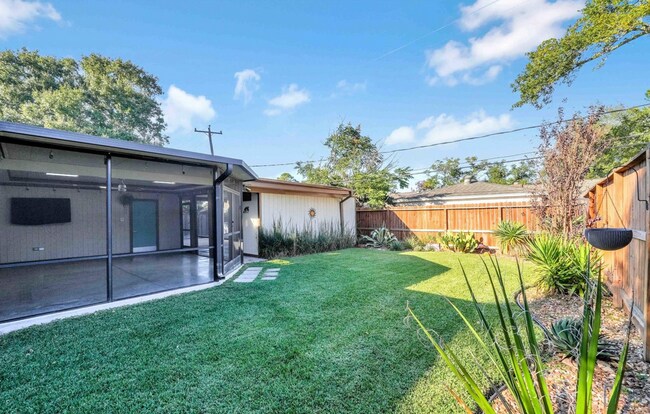 Building Photo - Exclusively Marketed by Wajdi Ahmad with Realty Of America. For more information please visit HAR...