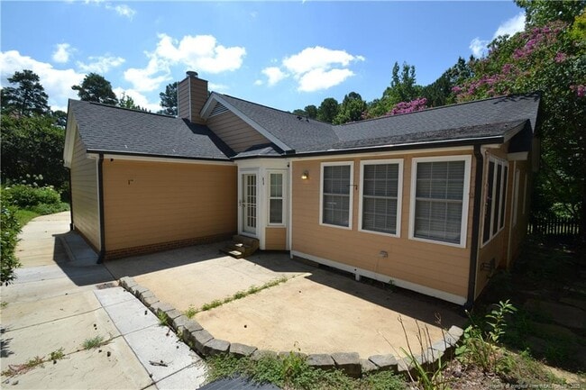 Building Photo - 5909 Royal Coach Ct