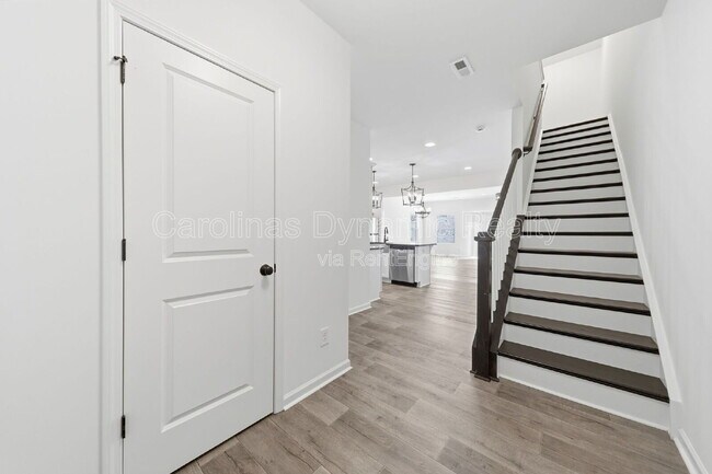 Building Photo - 11936 Basking Dr