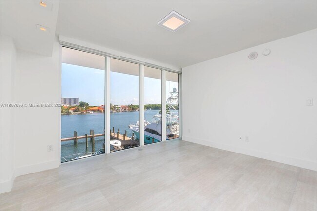 Building Photo - 400 Sunny Isles Blvd
