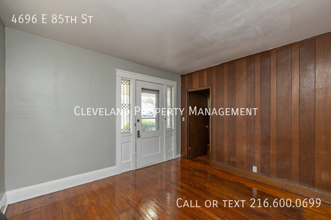 Building Photo - 4696 E 85th St
