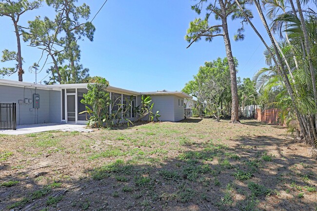 Building Photo - AVAILABLE NOW