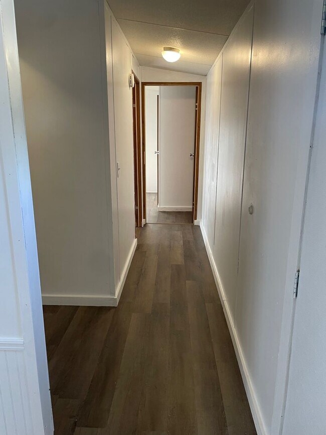 Building Photo - 3 BED, 2 BATH MOBILE HOME