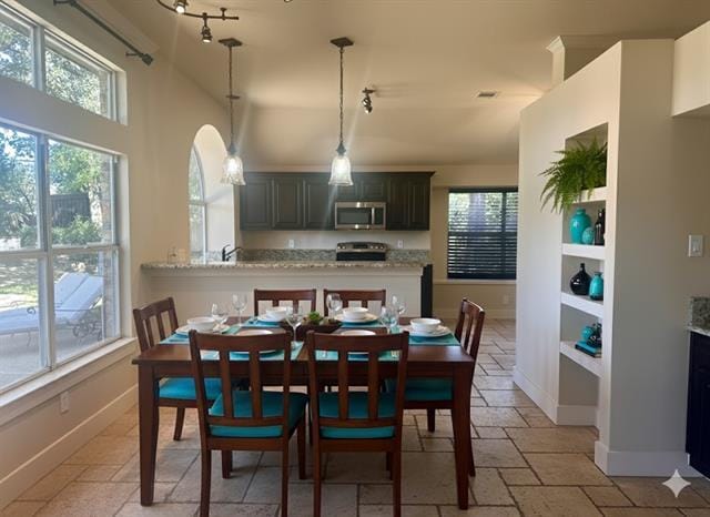 Building Photo - 2204 Glenbrook St