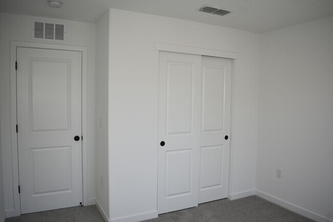 Building Photo - 4290 Aura Way