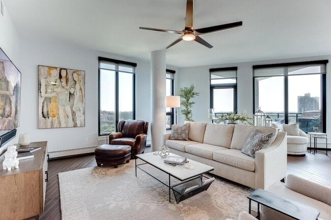 Building Photo - 1240 S 2nd St