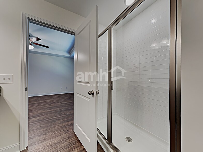 Building Photo - 1829 Produce Ln