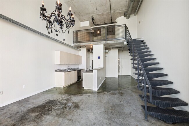 Building Photo - 2000 Bagby St