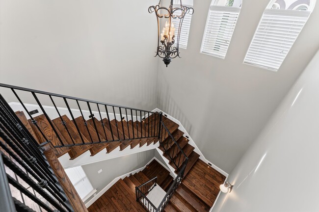 Building Photo - 1306 Hawthorne St