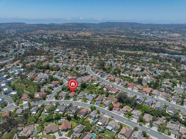 Building Photo - Beautiful 4-Bedroom Home with Private Pool & Spa in Laguna Niguel!