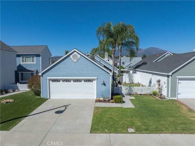 Building Photo - 21182 Cedar Ln