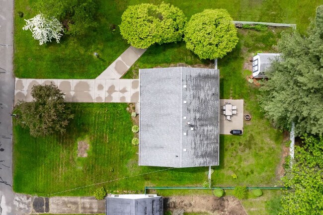 Building Photo - 291 Hunter Ave