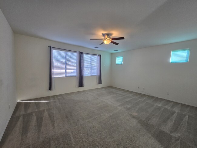 Building Photo - 2641 E Daniel Dr