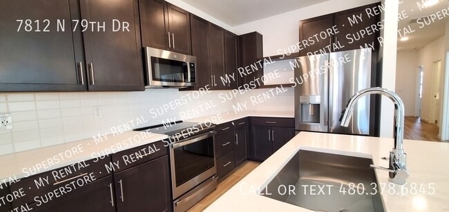 Building Photo - 7812 N 79th Dr