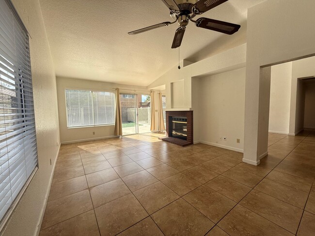 Building Photo - 6725 Trammel Ct