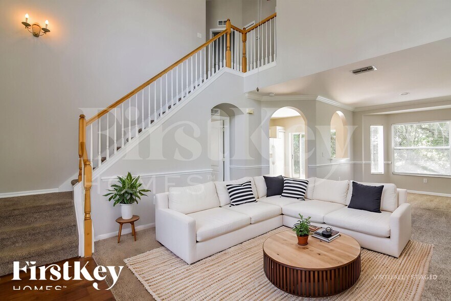 Building Photo - 18136 Birdwater Dr