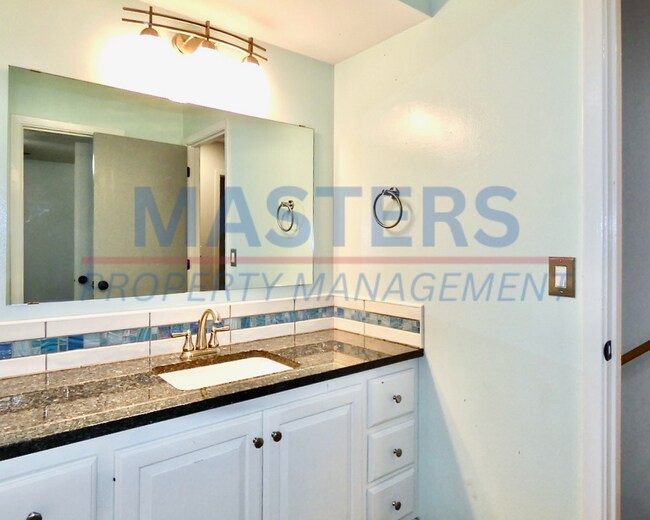 Building Photo - 3 Bedroom House for Rent