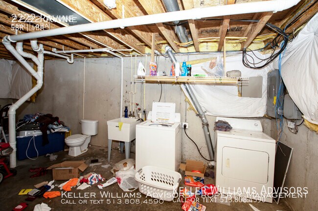 Building Photo - 2222 Ravine-