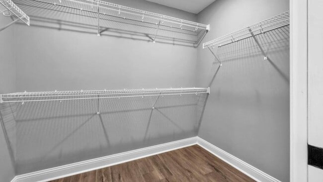 Building Photo - 303 Wright St