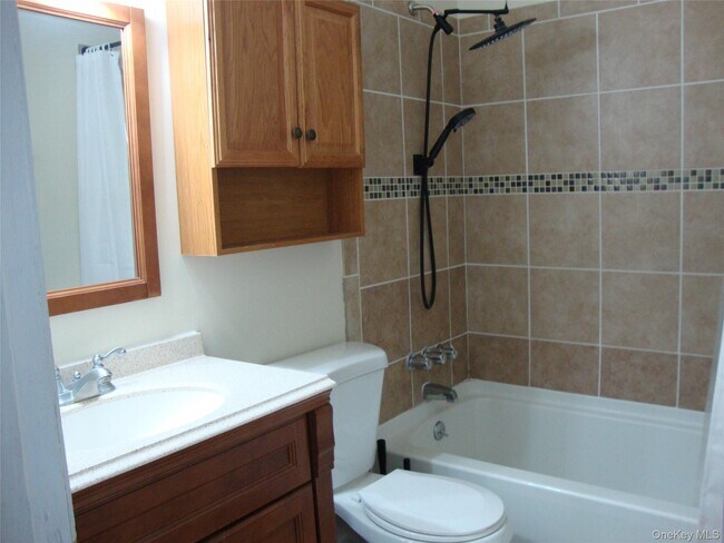 Building Photo - 276 Temple Hill Rd