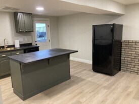 Building Photo - 1391 E McCormick Way