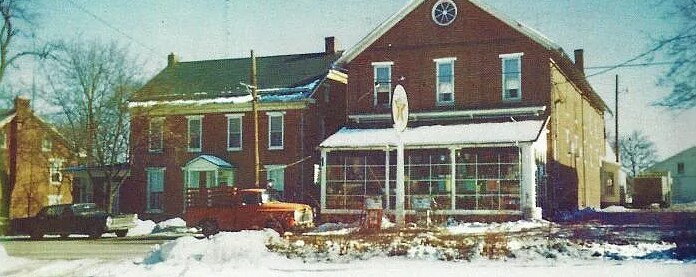 Building Photo - 2379 Table Rock Rd