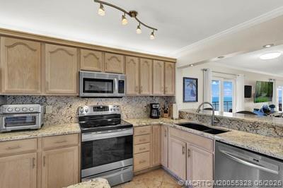 Building Photo - 10980 S Ocean Dr