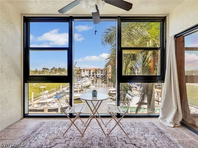 Building Photo - 801 River Point Dr