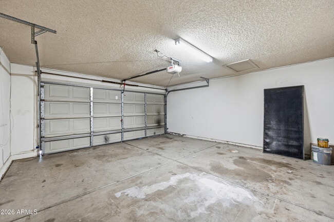 Building Photo - 3510 E Hampton Ave