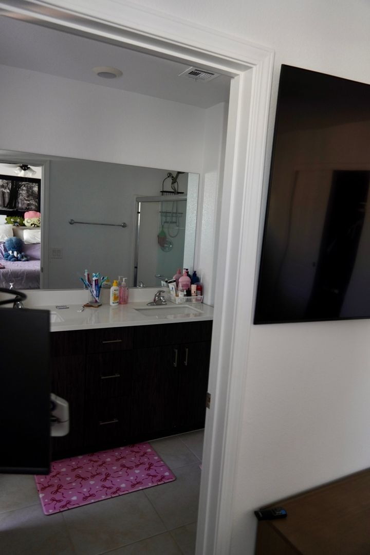 Building Photo - 131 Barringswell Ave