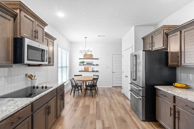 Building Photo - 516 Bowden Dr