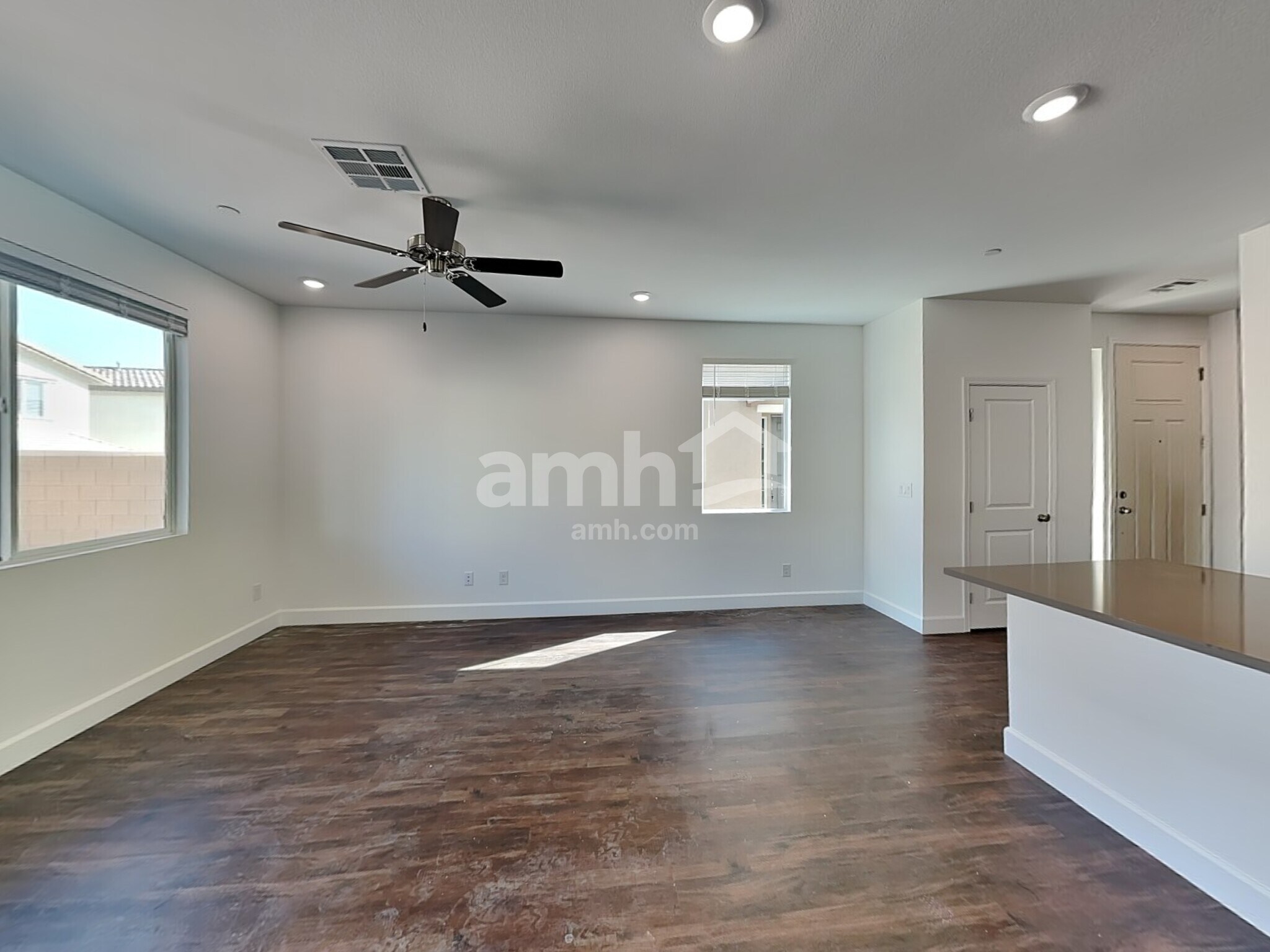 Building Photo - 124 Island Plumeria Ln