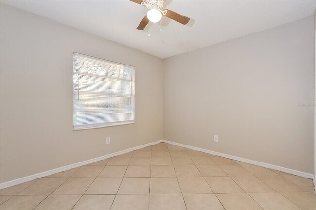 Building Photo - 2518 Bon Air Dr