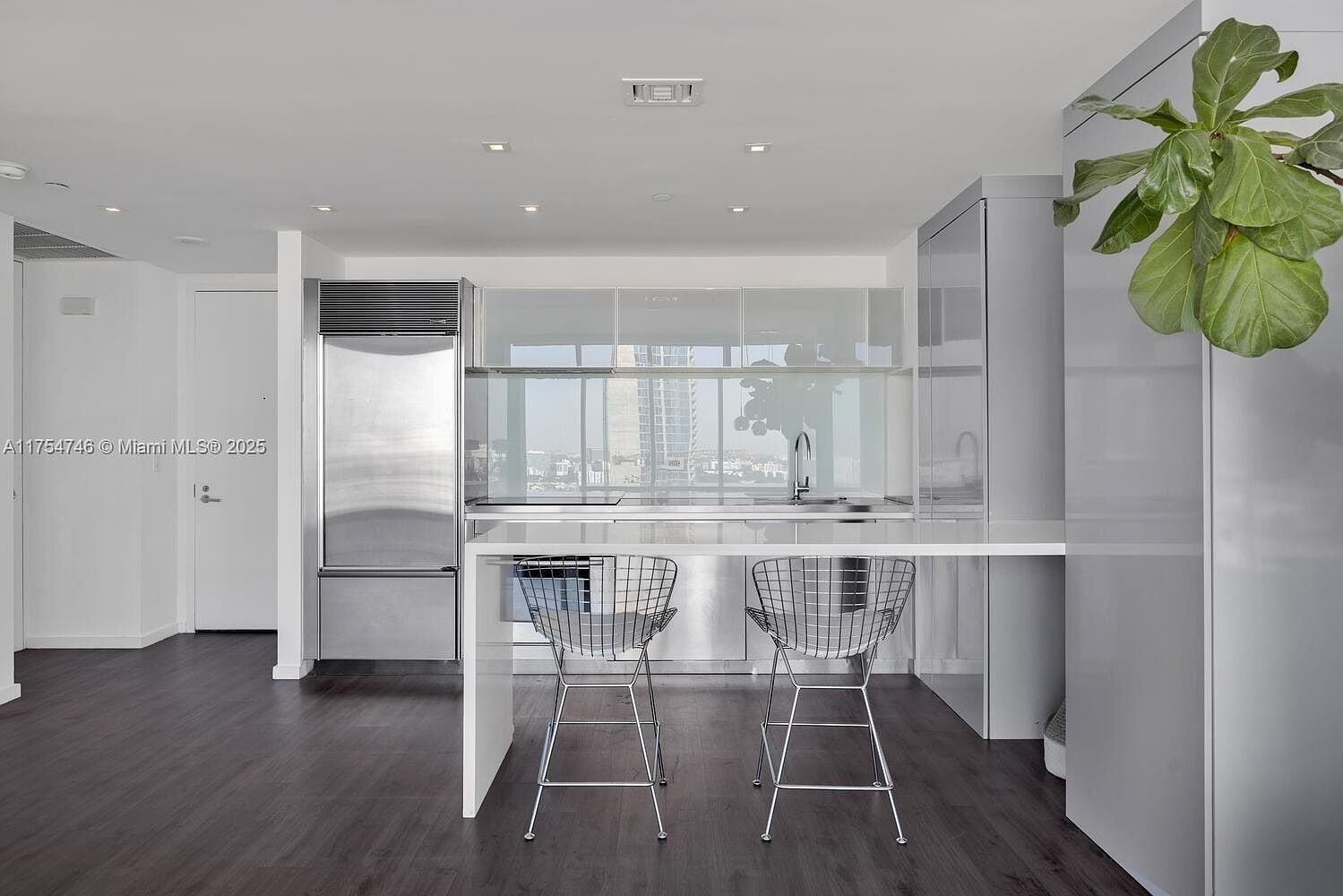 Building Photo - 1040 Biscayne Blvd