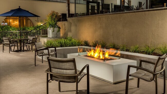 Building Photo - 1040 Glendon Ave