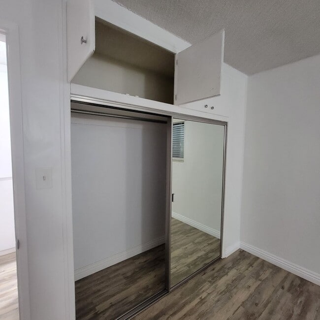 Building Photo - Spacious Beautiful North Park 1 Bed / 1 Bath with Pool