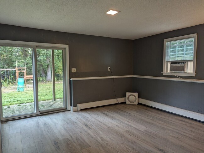 Building Photo - 38 Inchcliffe Dr