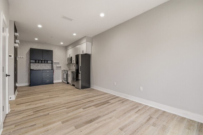 Building Photo - New Construction One Bedroom One Bathroom-Modern Living Off H Street!
