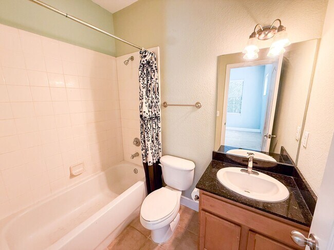 Building Photo - Chase Hollow #46