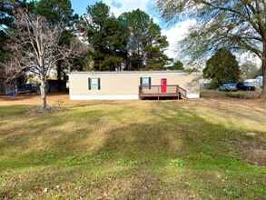 Building Photo - 130 S Blackberry Cir