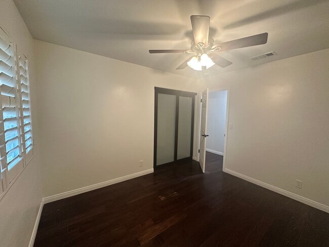 Building Photo - Beautifully Renovated 3-Bed, 2-Bath Home with Pool in Prime Location