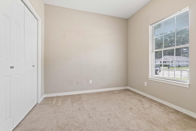 Building Photo - 2033 Post Oak Ct