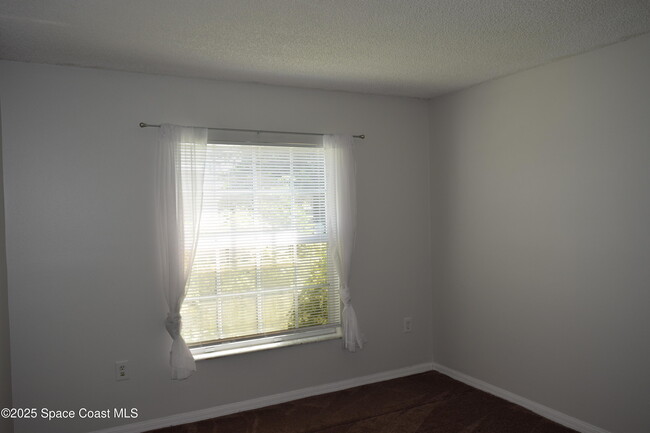 Building Photo - 939 Lyons Cir NW