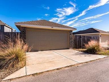 Building Photo - 207 Wainscot Oak Wy
