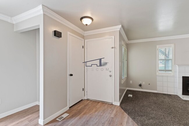Building Photo - 77 Pheasantbrook Cir
