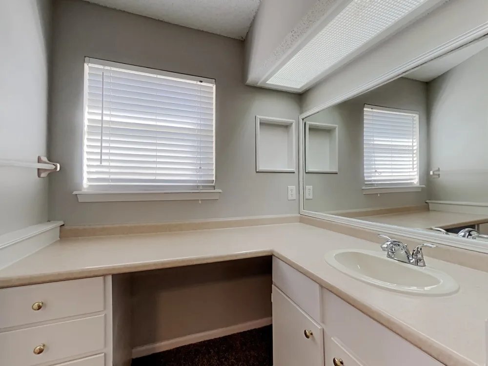 Building Photo - 8515 Iron Mill Ct